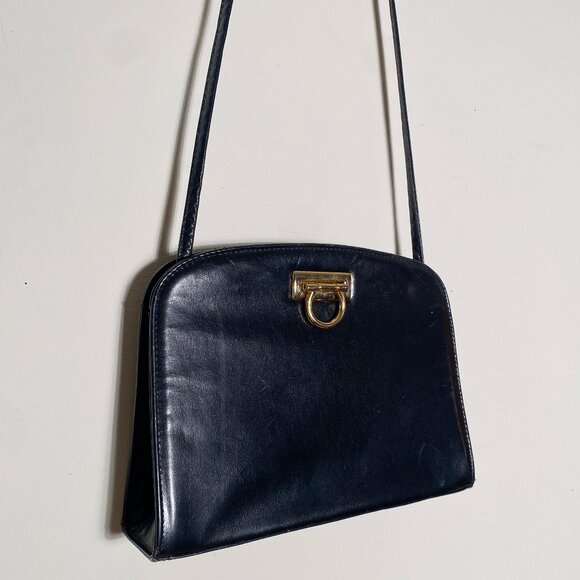 Vintage 1980s Patent Leather Crossbody or Shoulder Boxy Bag GOLD Hardware - Picture 1 of 7